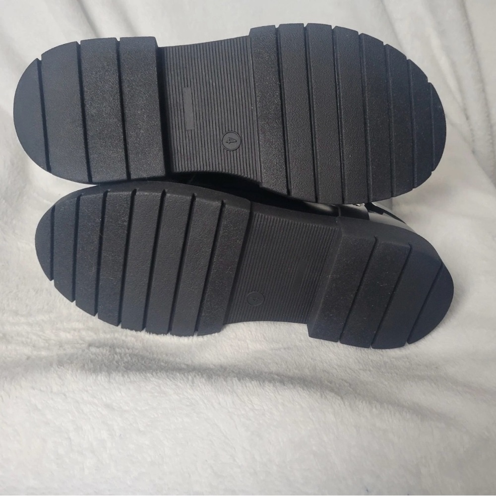 art class Black Lug Sole Chelsea Boots with Side Zipper - Picture 9 of 12